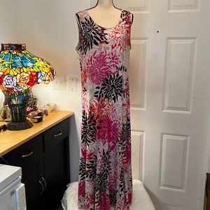 Attitudes by Renee como knit godet maxi dress.  New w/o tags.